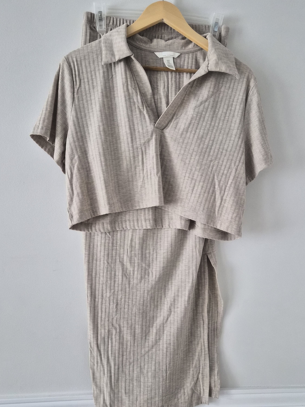 Women’s Maternity Or Not -Ribbed Lounge Set - Beige Crop Top & Skirt